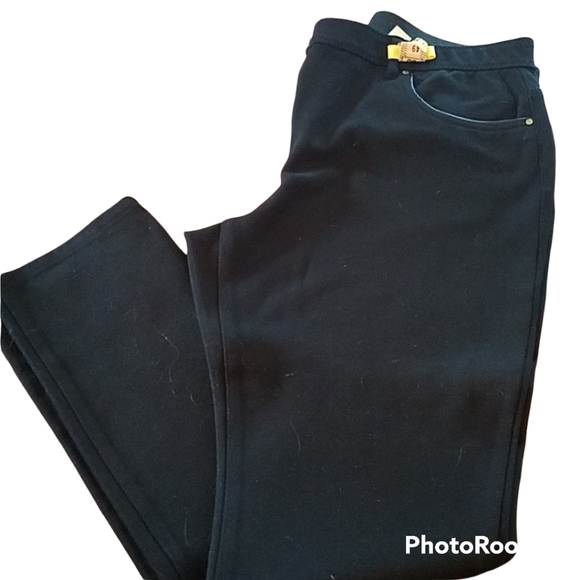 Chico's Pants - Chico's Slimming Pant Flattering Black Jean Sz.1 Short